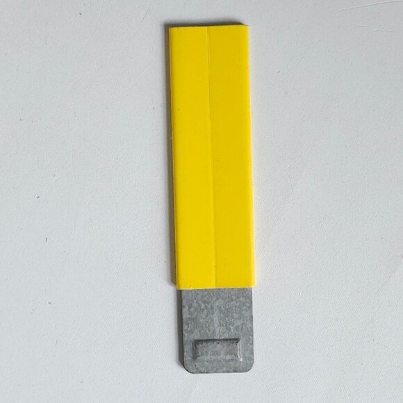 YELLOW TAIL Wine Foil Cutter - Picture 4 of 5